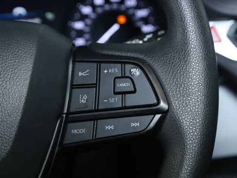 Certified 2025 Toyota Sienna LE AWD/4WD image 23