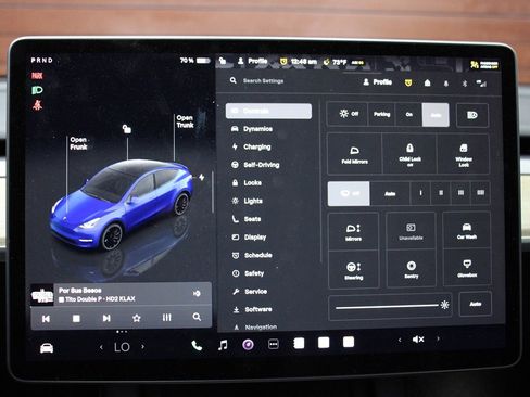 Used 2023 Tesla Model Y Performance AWD/4WD image 28