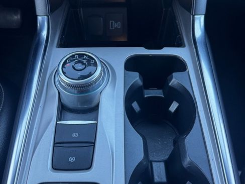 Used 2022 Ford Explorer Limited w/ Equipment Group 301A image 24