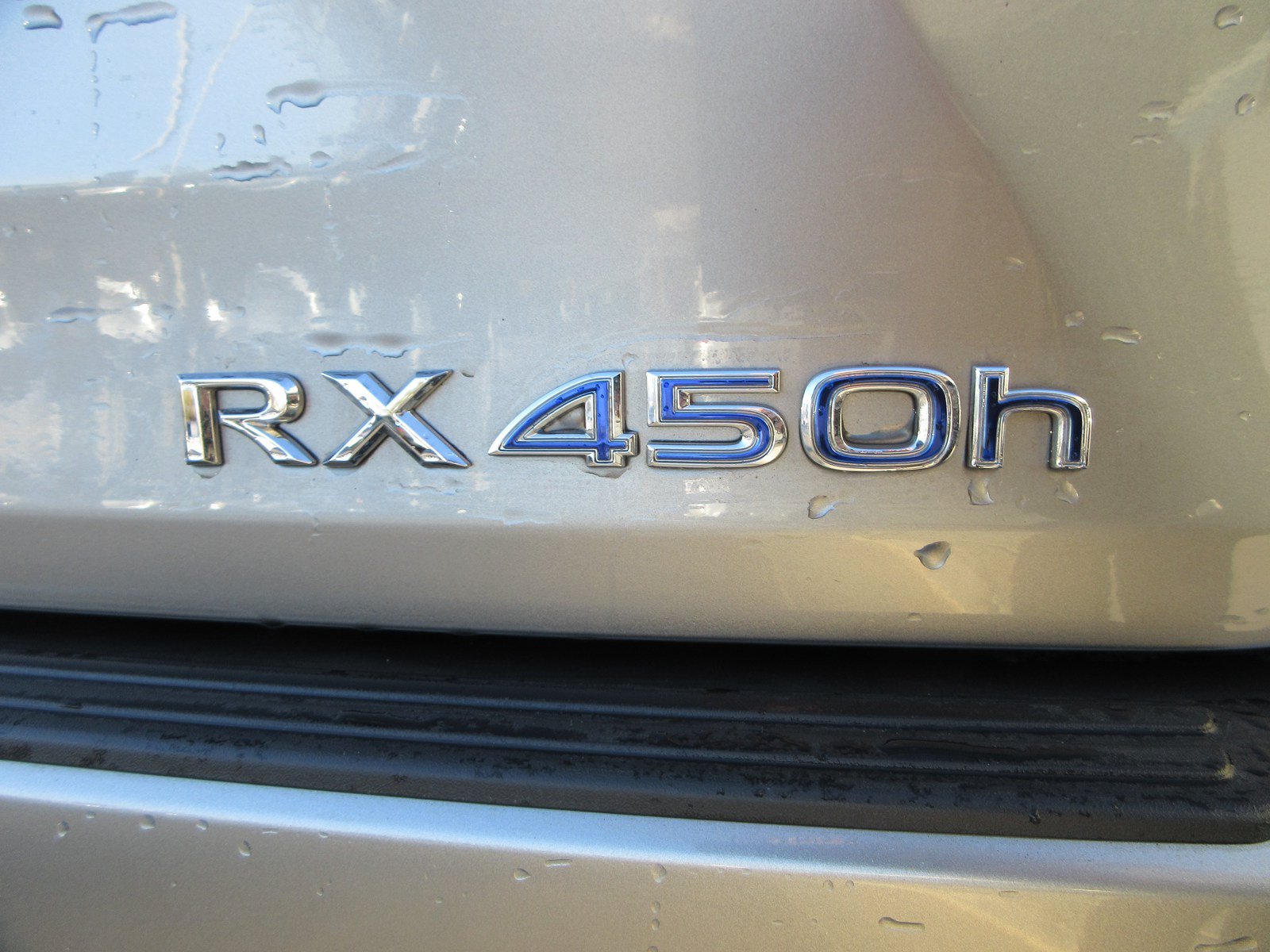 Used 2022 Lexus RX 450h AWD w/ Premium Package image 8