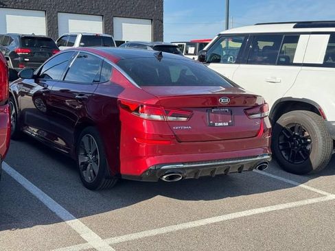 Used 2019 Kia Optima S w/ S Panoramic Sunroof Package FWD image 4