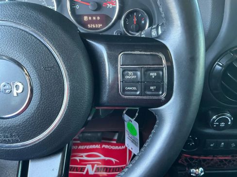 Used 2018 Jeep Wrangler Unlimited Rubicon image 27