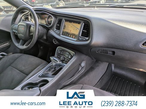 Used 2015 Dodge Challenger R/T Plus RWD image 13