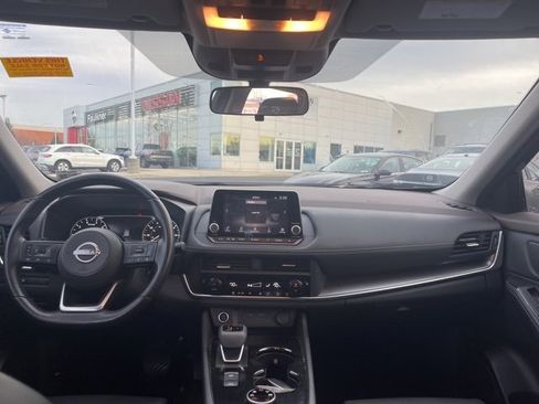 Certified 2023 Nissan Rogue SV w/ SV Premium B Package image 12