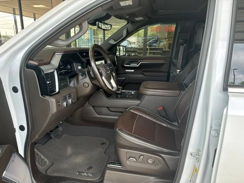 Used 2024 GMC Sierra 1500 Denali w/ Denali Reserve Package AWD/4WD image 8