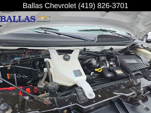 Used 2014 Chevrolet Express 2500 RWD image 30