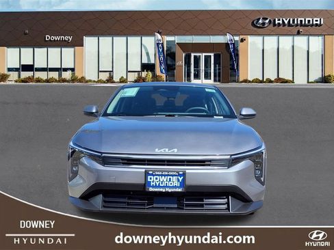 Used 2025 Kia K4 FWD image 2