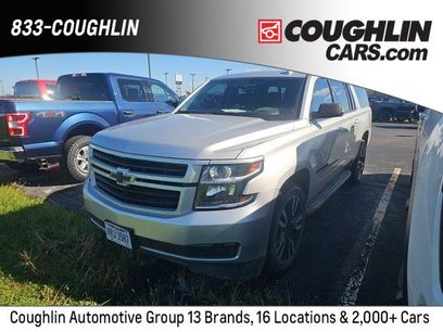 Used 2019 Chevrolet Suburban LT w/ RST Edition