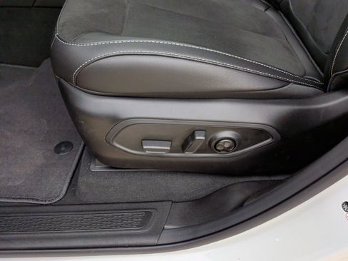 New 2025 Jeep Grand Cherokee L Altitude image 13