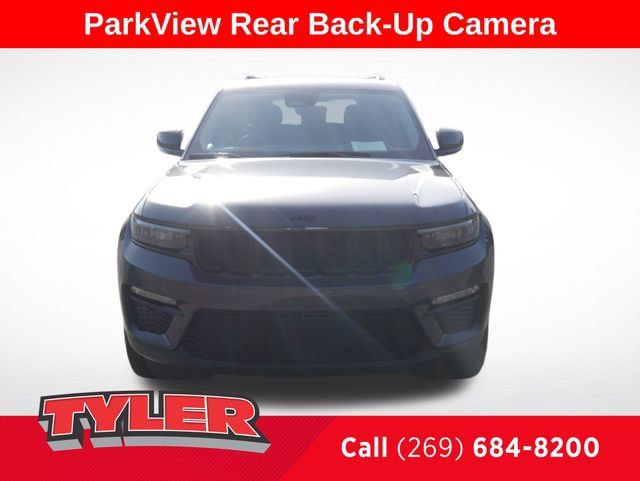 Certified 2024 Jeep Grand Cherokee Limited w/ Black Appearance Package AWD/4WD image 2