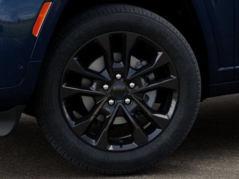 New 2026 Jeep Grand Cherokee Limited AWD/4WD image 8