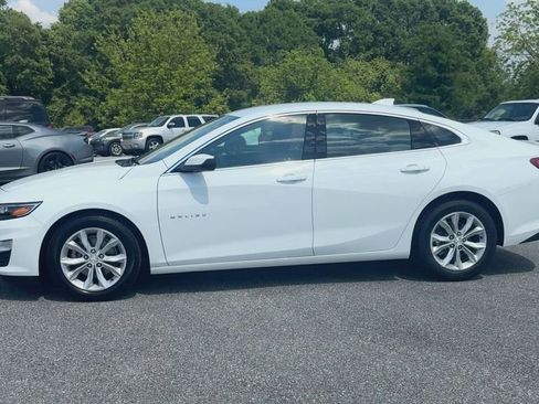 Certified 2022 Chevrolet Malibu LT FWD image 5