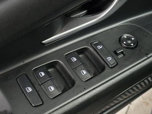 Used 2022 Hyundai Elantra SEL w/ Cargo Package image 22