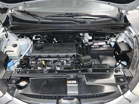 Used 2013 Hyundai Tucson Limited w/ Premium Pkg FWD image 11