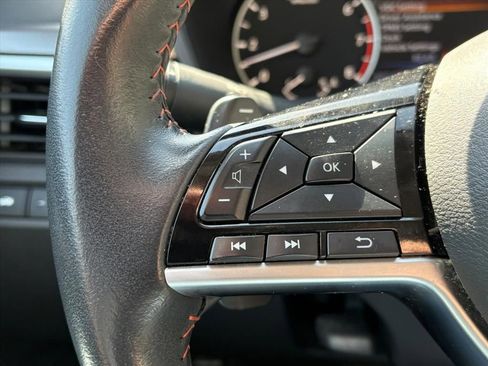 Used 2024 Nissan Altima 2.5 SR image 11