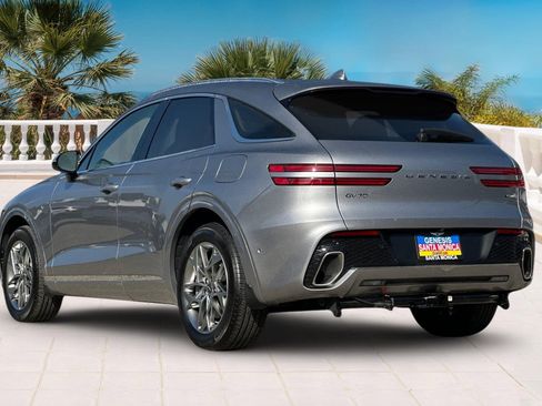 Used 2023 Genesis GV70 2.5T w/ Advanced Package image 7