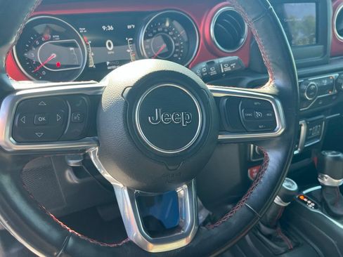 Used 2021 Jeep Wrangler Rubicon AWD/4WD image 6