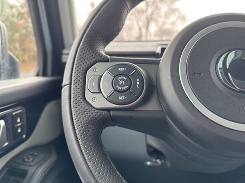 Used 2025 INEOS Grenadier image 12