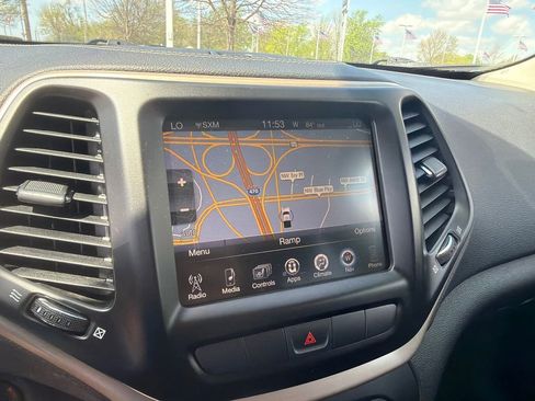Used 2014 Jeep Cherokee Limited FWD image 25