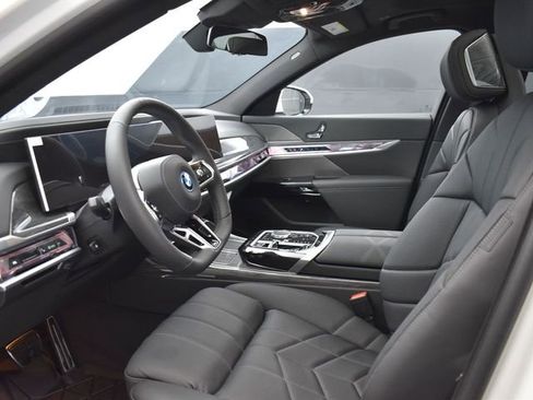 Certified 2024 BMW 750e xDrive w/ Executive Package image 4