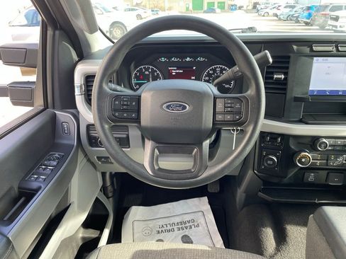 Used 2024 Ford F250 XLT image 12