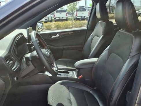 Used 2025 Ford Escape ST-Line image 18