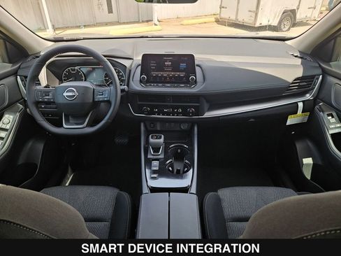 New 2026 Nissan Rogue SV FWD image 19