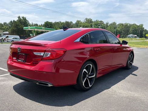 Used 2018 Honda Accord Sport image 7