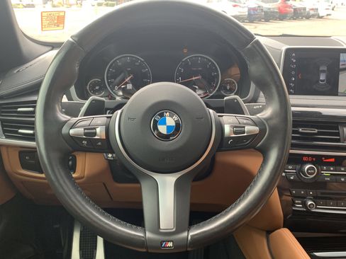 Used 2019 BMW X6 sDrive35i w/ M Sport Package image 18