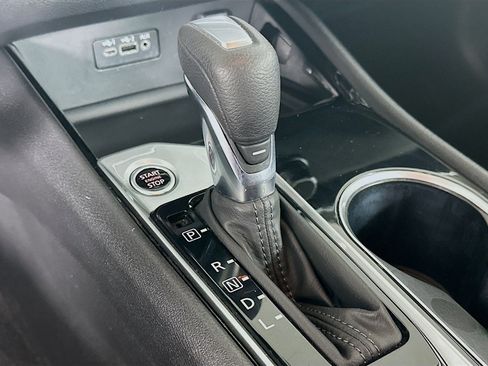 Used 2024 Nissan Altima 2.5 SV image 24