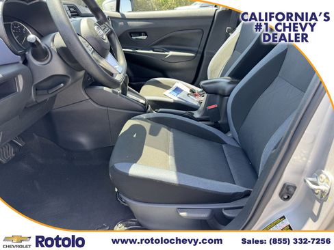 Used 2024 Nissan Versa SV FWD image 15