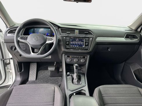 Used 2022 Volkswagen Tiguan S image 17