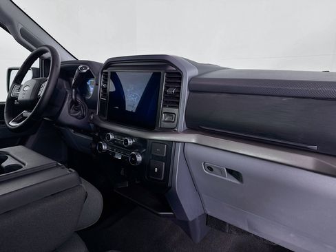 Used 2025 Ford F150 XLT w/ Equipment Group 301A Standard image 27