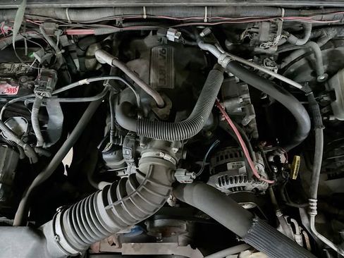 Used 2010 Jeep Wrangler Unlimited Rubicon w/ Dual Top Group image 28