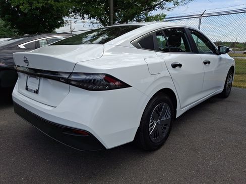 New 2026 Nissan Sentra S w/ S Cold Weather Package FWD image 5