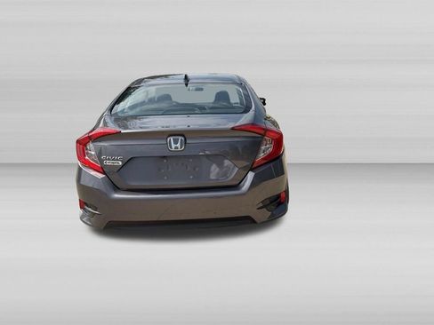 Used 2017 Honda Civic EX image 5