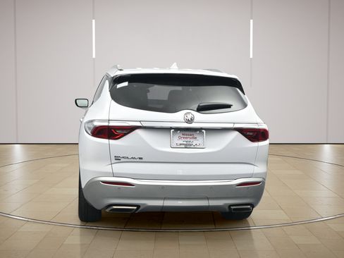 Used 2023 Buick Enclave Essence w/ Experience Buick Package AWD/4WD image 6