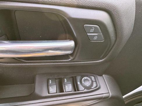 Used 2021 Chevrolet Silverado 1500 Custom image 16