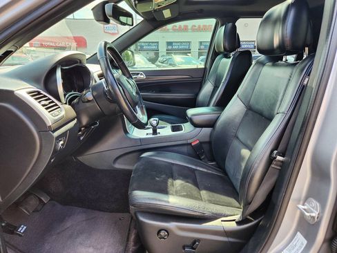 Used 2015 Jeep Grand Cherokee Altitude AWD/4WD image 13