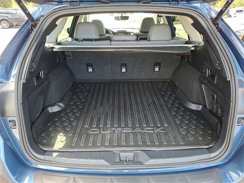 Certified 2022 Subaru Outback Limited image 25