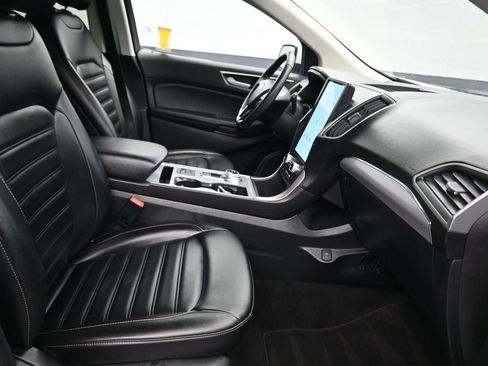 Used 2022 Ford Edge SEL image 33