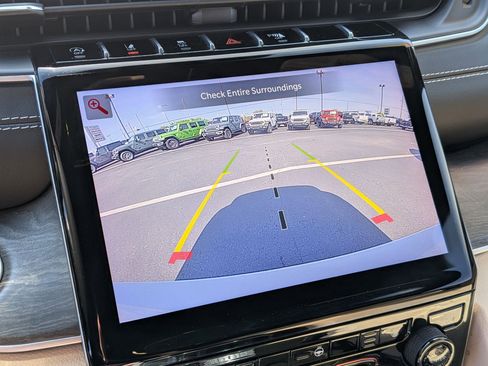 Used 2023 Jeep Grand Cherokee L Limited w/ Black Appearance Package image 20