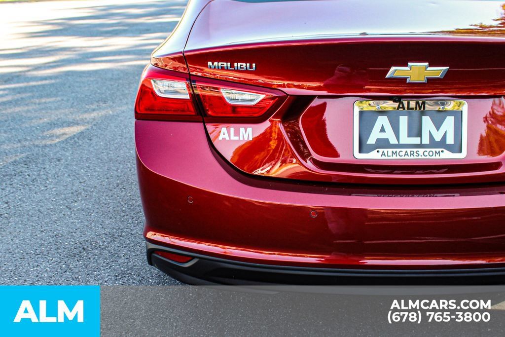 Used 2025 Chevrolet Malibu LT FWD image 12