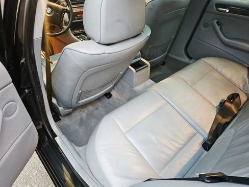 Used 2002 BMW 325xi Sedan AWD/4WD image 10