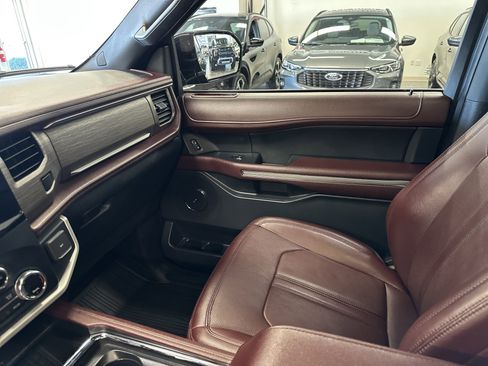 Certified 2022 Ford Expedition Max Limited image 28