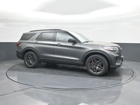 New 2026 Ford Explorer ST image 11