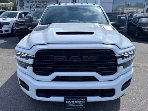 Used 2026 RAM 2500 Laramie AWD/4WD image 2