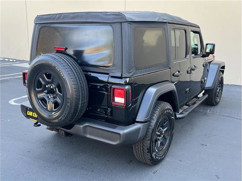 Used 2018 Jeep Wrangler Unlimited Sport image 43