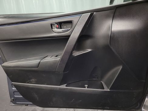 Used 2019 Toyota Corolla SE FWD image 23