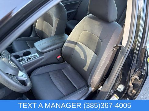 Used 2025 Nissan Altima 2.5 SV AWD/4WD image 13
